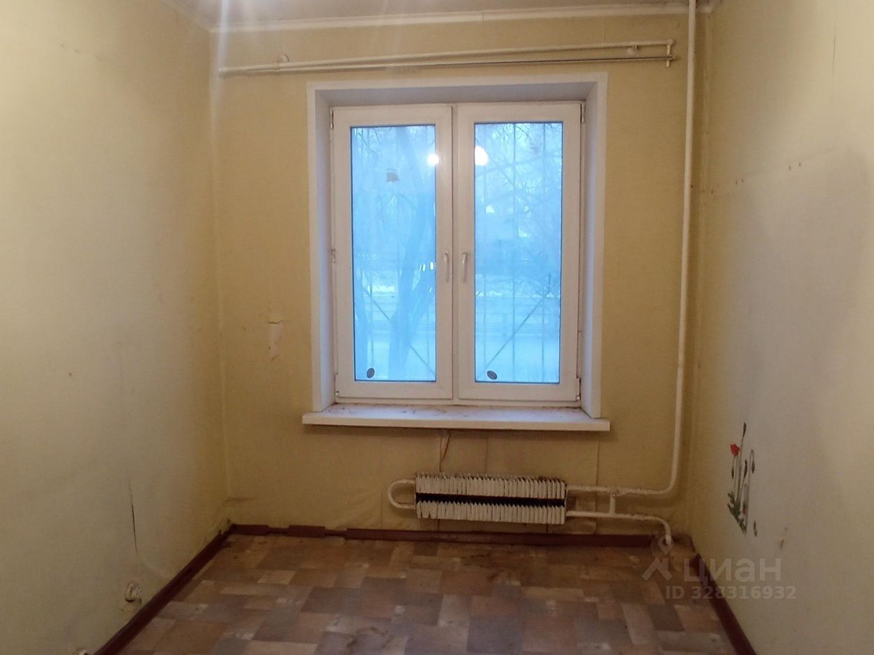 Продажа 3-комн квартиры на вторичном рынке Витебская улица, 12