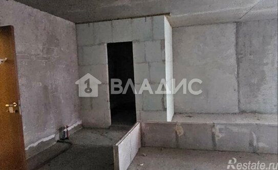 Продажа 2-комн квартиры на вторичном рынке Полярная ул,  д. 3