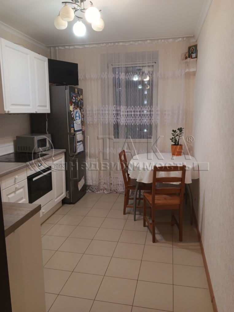 Продажа 2-комн квартиры на вторичном рынке Учительская,  д. 18,  к. 3