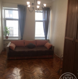 Продажа 3-комн квартиры на вторичном рынке Дегтярная ул. ,  д. 9/32