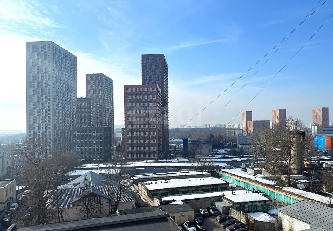 Продажа 1-комн квартиры на вторичном рынке улица Газопровод, 15
