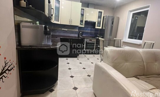 Продажа 3-комн квартиры на вторичном рынке Первомайская ул,  д. 16