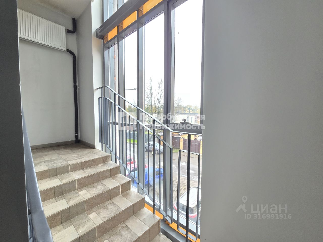 Продажа 3-комн квартиры на вторичном рынке Малая Десятинная улица, 36