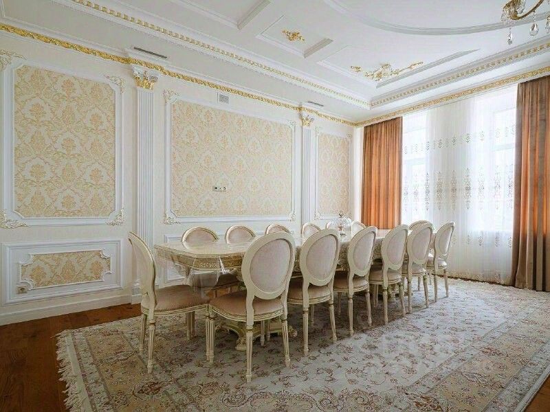 Аренда 4-комн квартиры на вторичном рынке Суворовский проспект, 34