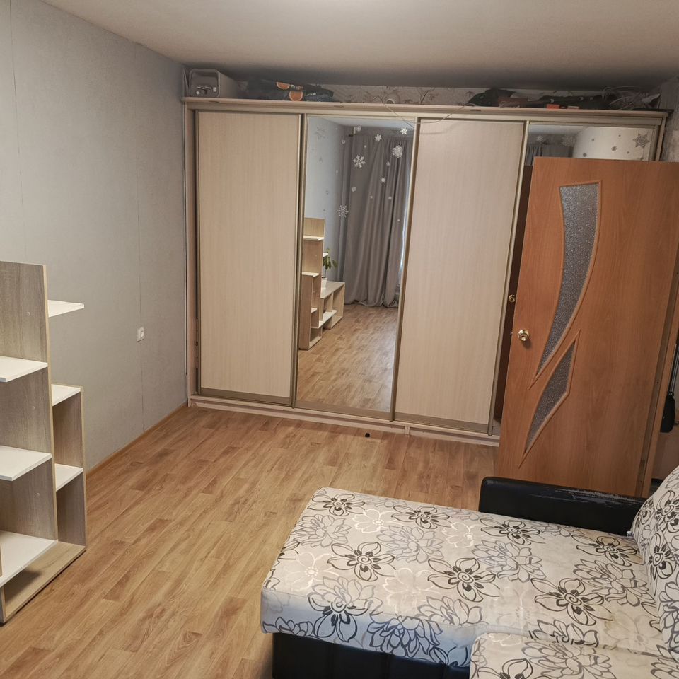 Продажа 1-комн квартиры на вторичном рынке Ленинский проспект, 135к4