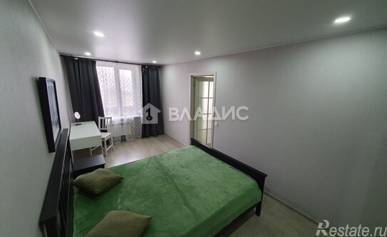 Продажа 2-комн квартиры на вторичном рынке Рощинская 3-я ул,  д. 12/18