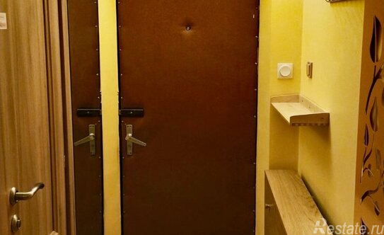 Продажа 2-комн квартиры на вторичном рынке Кленовый бульвар,  д. 7