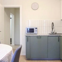 Продажа 2-комн квартиры на вторичном рынке Болотниковская улица,  д. 36 к2