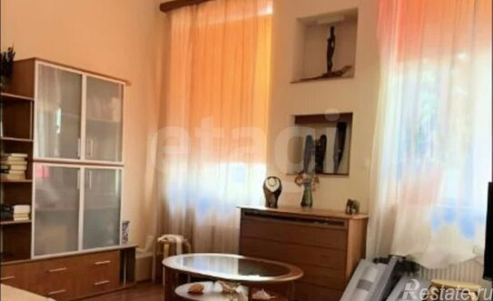 Продажа 3-комн квартиры на вторичном рынке ул Бронницкая,  д. 2/70