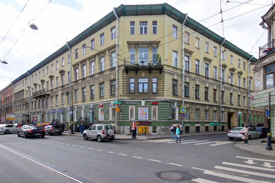 Продажа 3-комн квартиры на вторичном рынке Графский пер,  д. 9