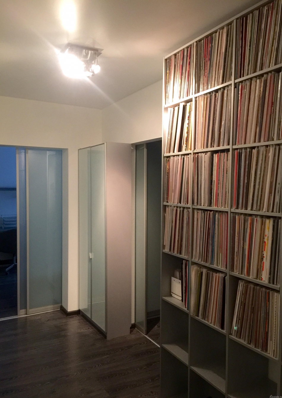 Аренда 3-комн квартиры на вторичном рынке Полтавская ул ,  д. 47,  к. 2