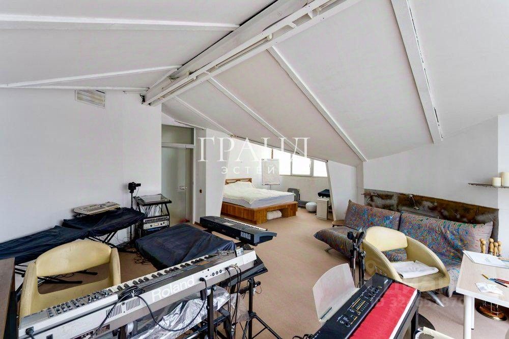 Продажа 3-комн квартиры на вторичном рынке переулок Брюсов, 2/14С4