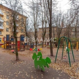 Продажа 3-комн квартиры на вторичном рынке улица Ирины Левченко,  д. 4