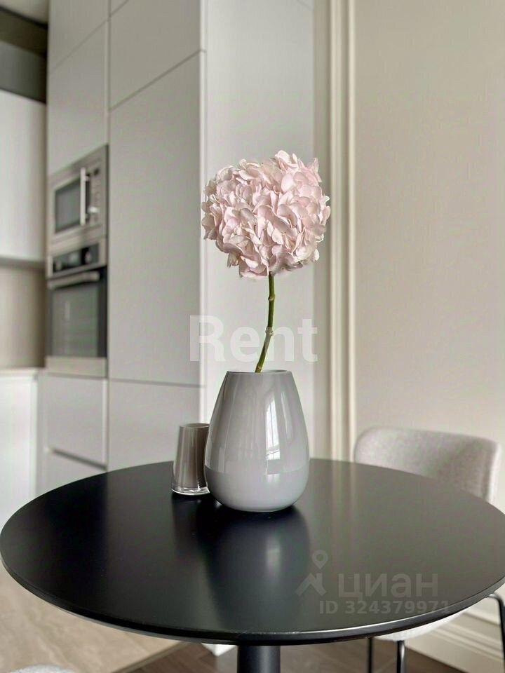 Аренда 2-комн квартиры на вторичном рынке улица Петра Алексеева, 14