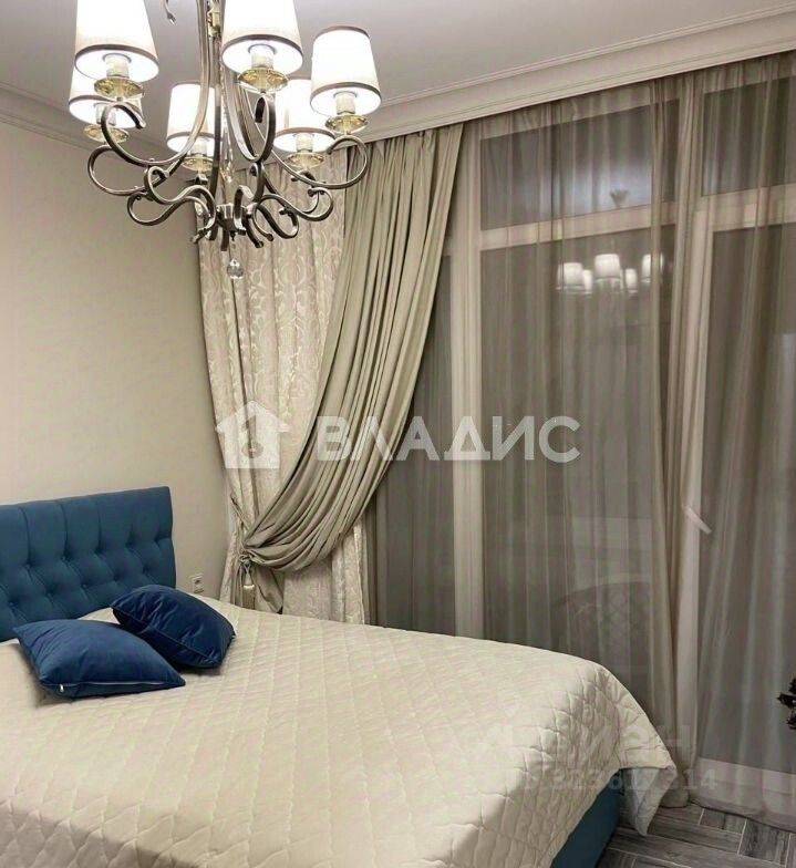 Продажа 2-комн квартиры на вторичном рынке улица Поляны, 5