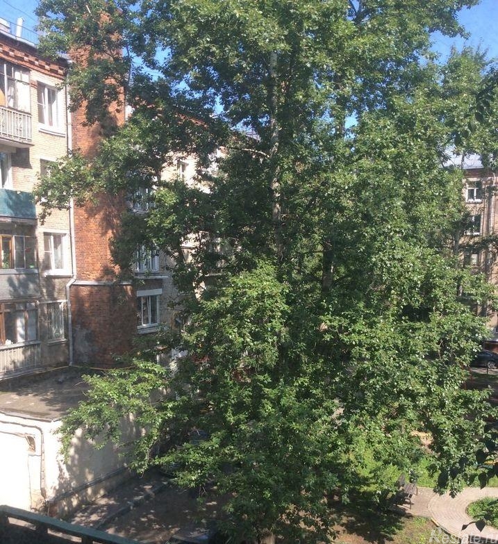 Продажа 2-комн квартиры на вторичном рынке Анненская ул ,  д. 10