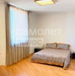 Продажа 4-комн квартиры на вторичном рынке ул Зоологическая,  д. 22