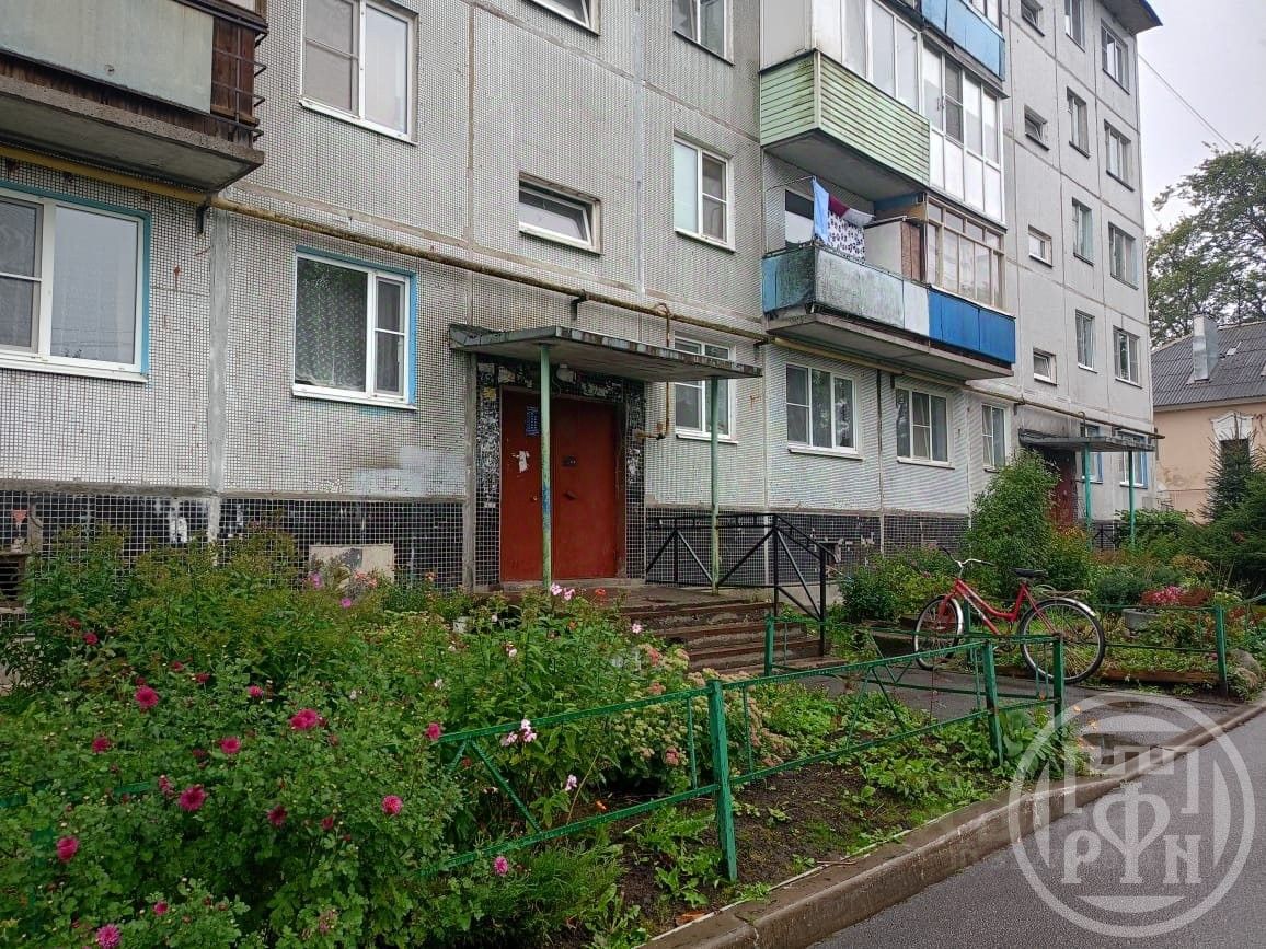 Продажа 2-комн квартиры на вторичном рынке Отрадное, улица Щурова, 1