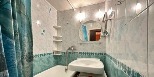 2-комн квартира 50 лет Октября ул,  д. 15