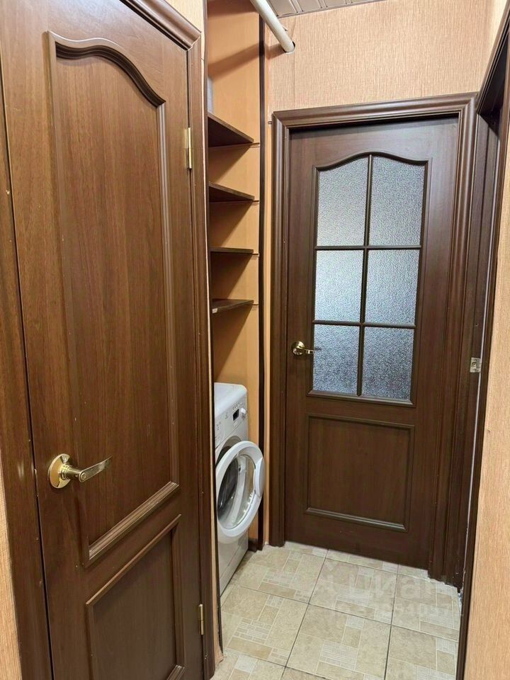 Продажа 2-комн квартиры на вторичном рынке улица Крыленко, 31