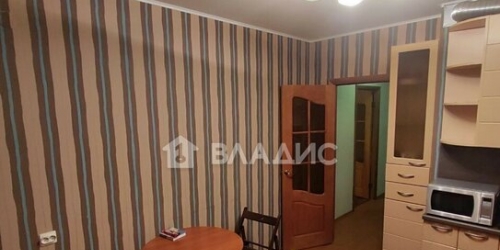 1-комн квартира улица Коммуны,  д. 61