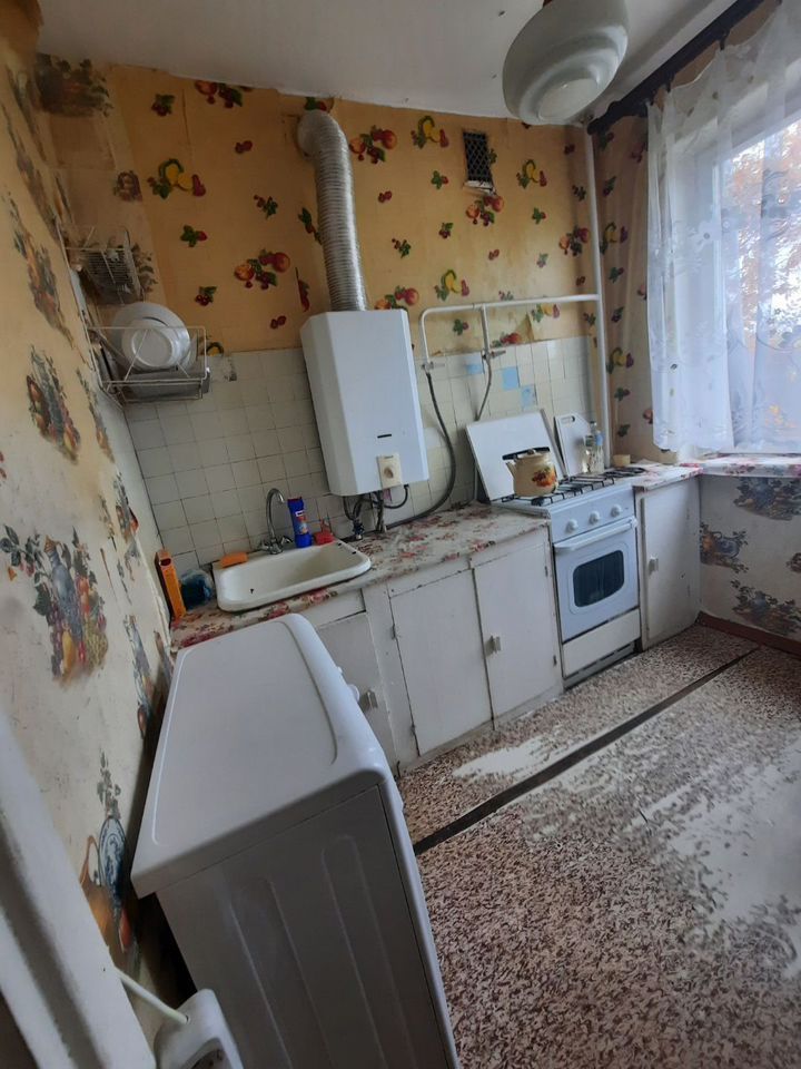 Продажа 2-комн квартиры на вторичном рынке Ломоносов, Швейцарская улица, 8к2