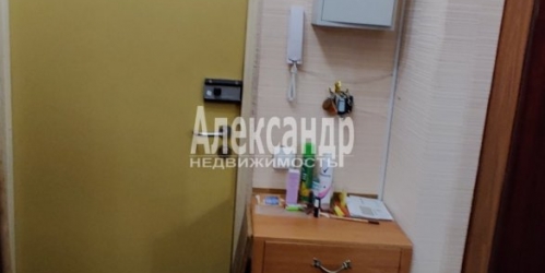 1-комн квартира Красное Село г., Красногородская ул. ,  д. 13,  к. 1