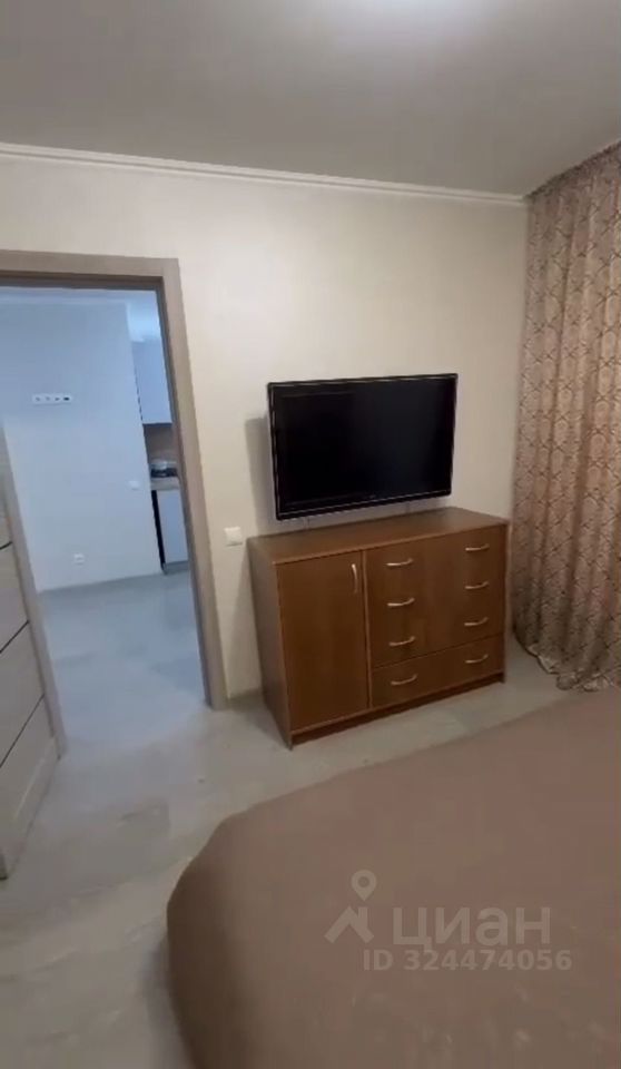 Аренда 2-комн квартиры на вторичном рынке Родники пгт, улица Большая Учительская, 18