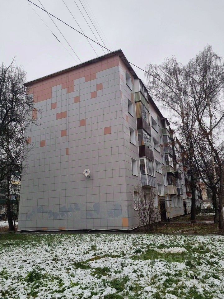 Продажа 2-комн квартиры на вторичном рынке Центральный мкр, проезд Кутузовский, 13