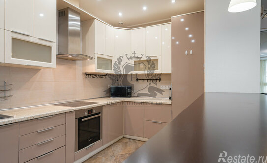 Аренда 3-комн квартиры на вторичном рынке ул Шпалерная,  д. 60