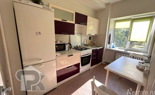 Продажа 2-комн квартиры на вторичном рынке Авиамоторная улица,  д. 22/12