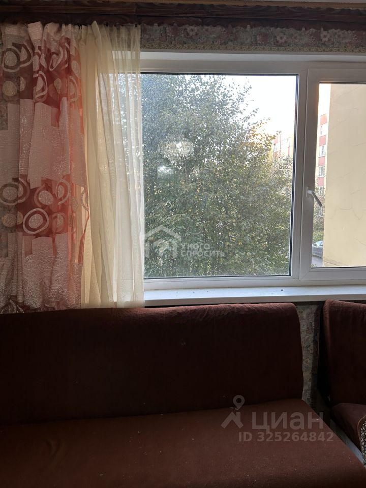 Продажа 3-комн квартиры на вторичном рынке Петергоф, дорога Бобыльская, 57