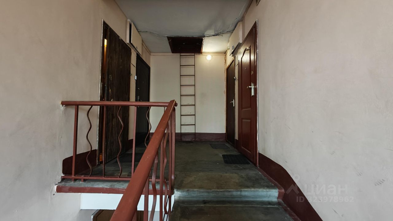 Продажа 2-комн квартиры на вторичном рынке улица Замшина, 39К2