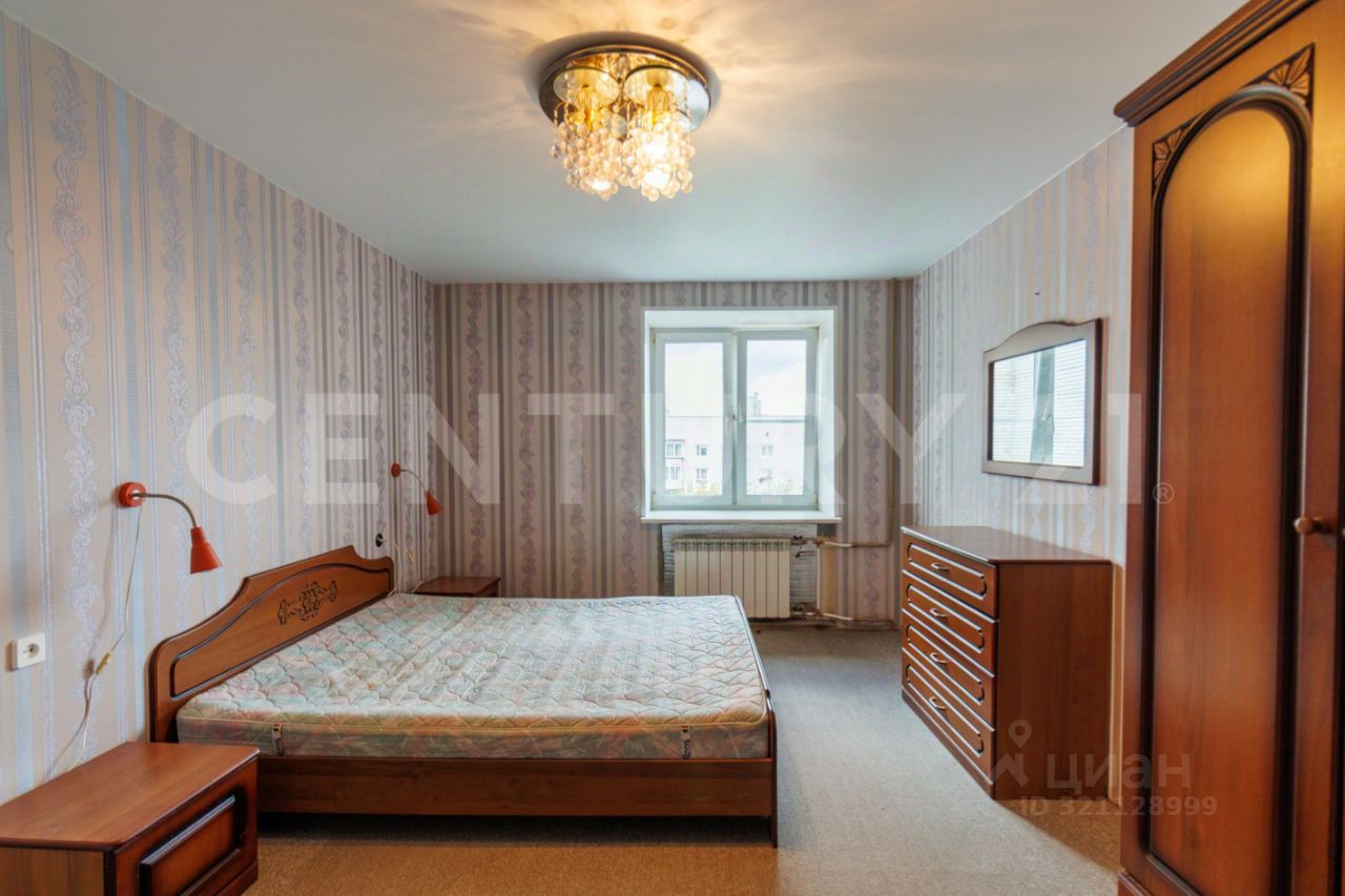 Продажа 3-комн квартиры на вторичном рынке Взлетная улица, 13