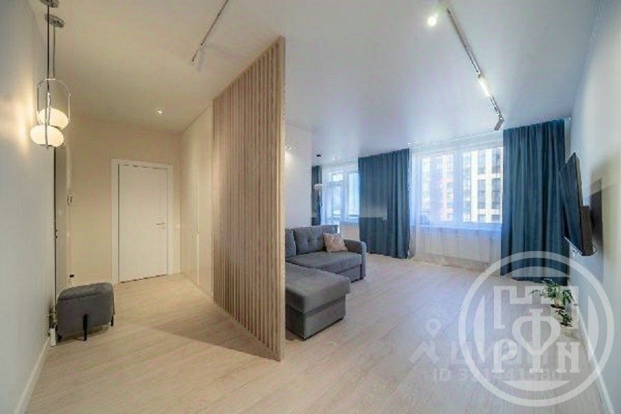 Продажа 3-комн квартиры на вторичном рынке проспект Героев, 35