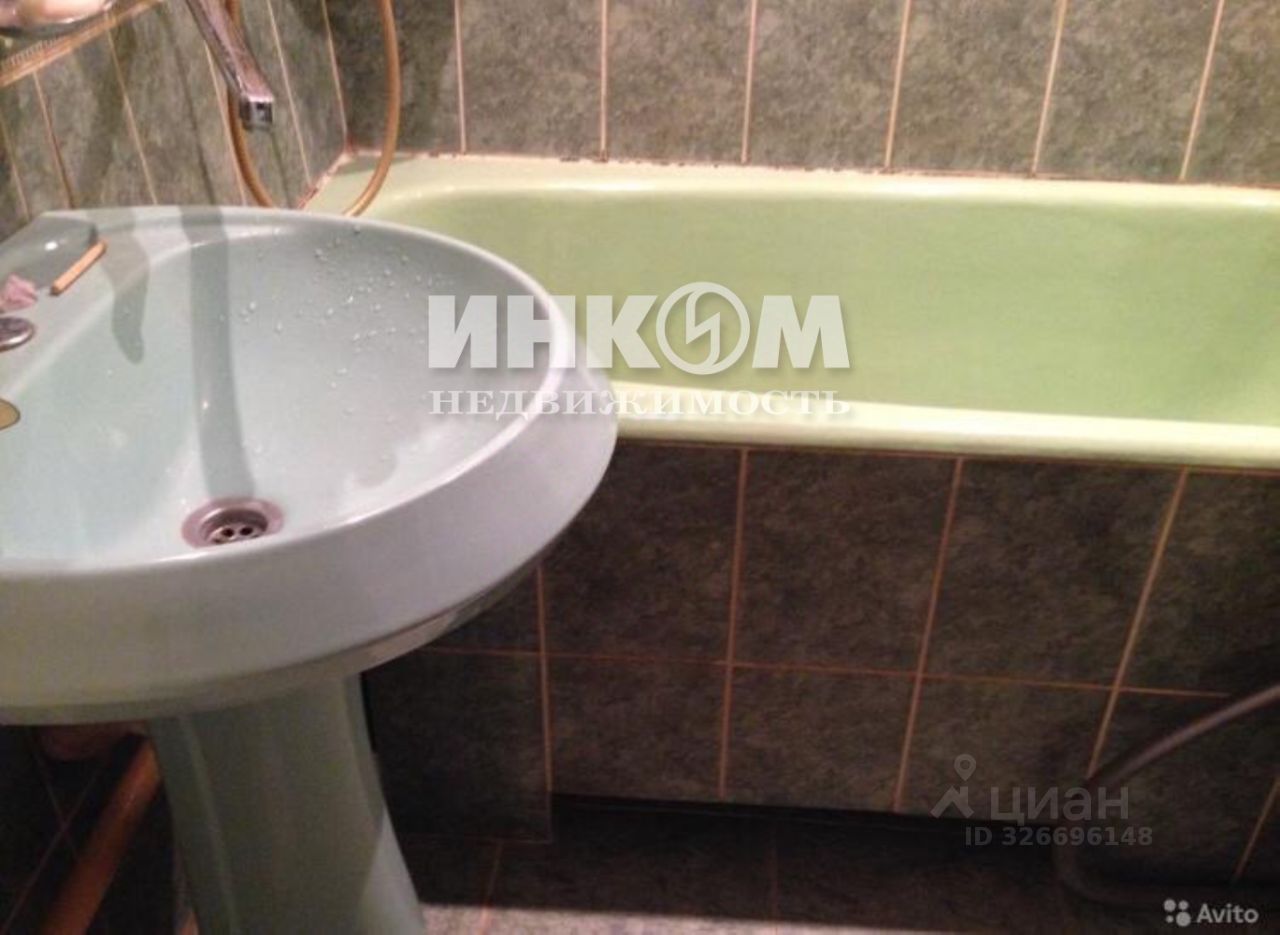Продажа 2-комн квартиры на вторичном рынке Суздальская улица, 36К2