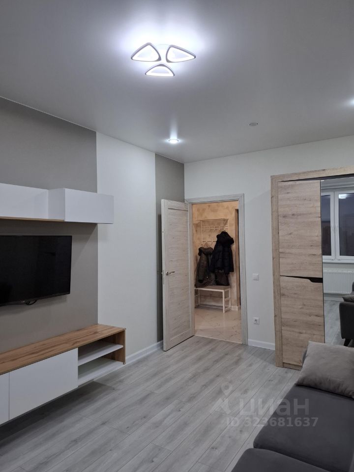 Продажа 1-комн квартиры на вторичном рынке Совхозная улица, 10Б