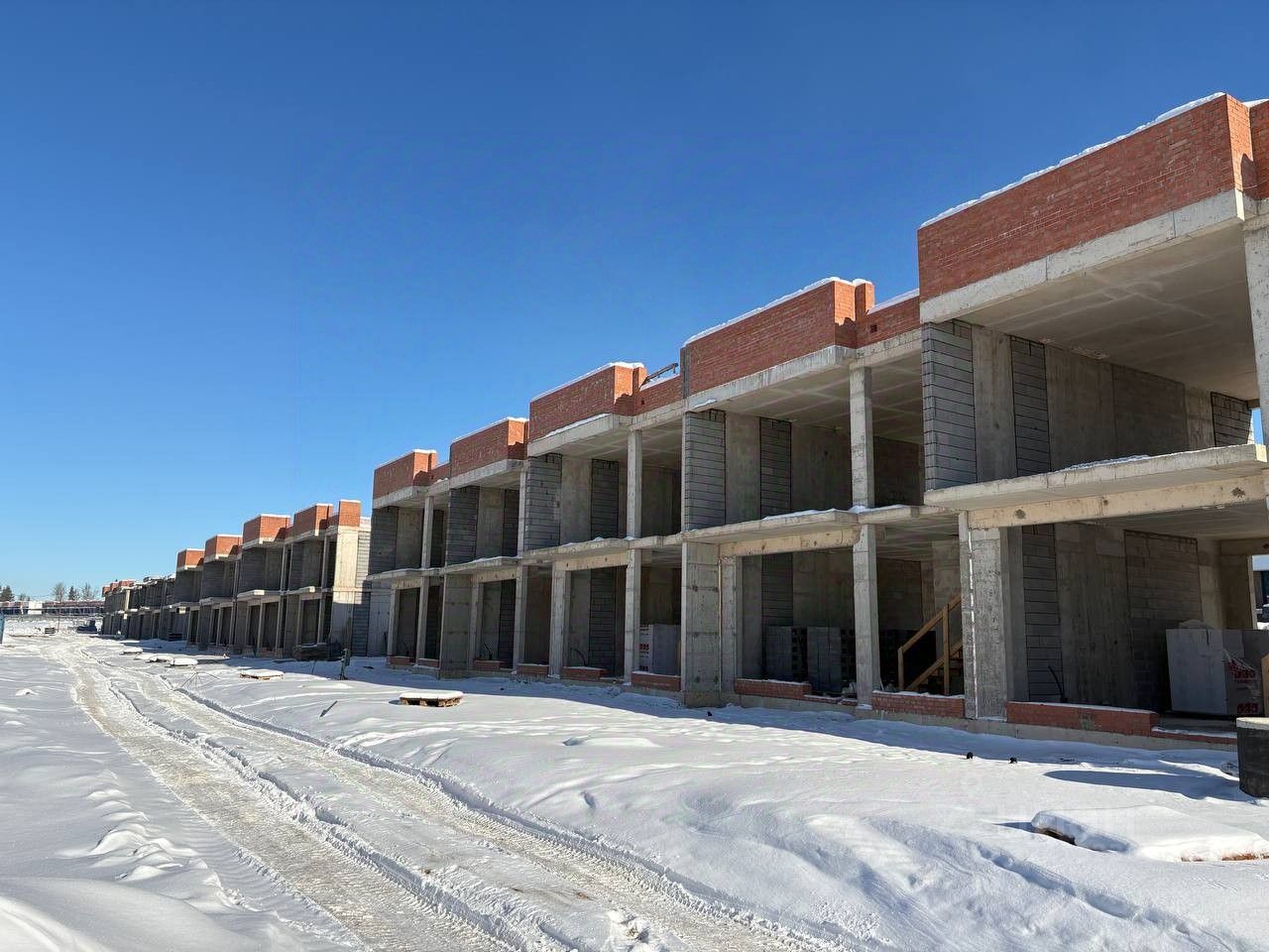 Продажа дома пос. Ленинское, улица Советская, 2