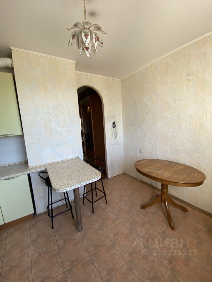 Продажа 2-комн квартиры на вторичном рынке Никулинская улица, 27К3