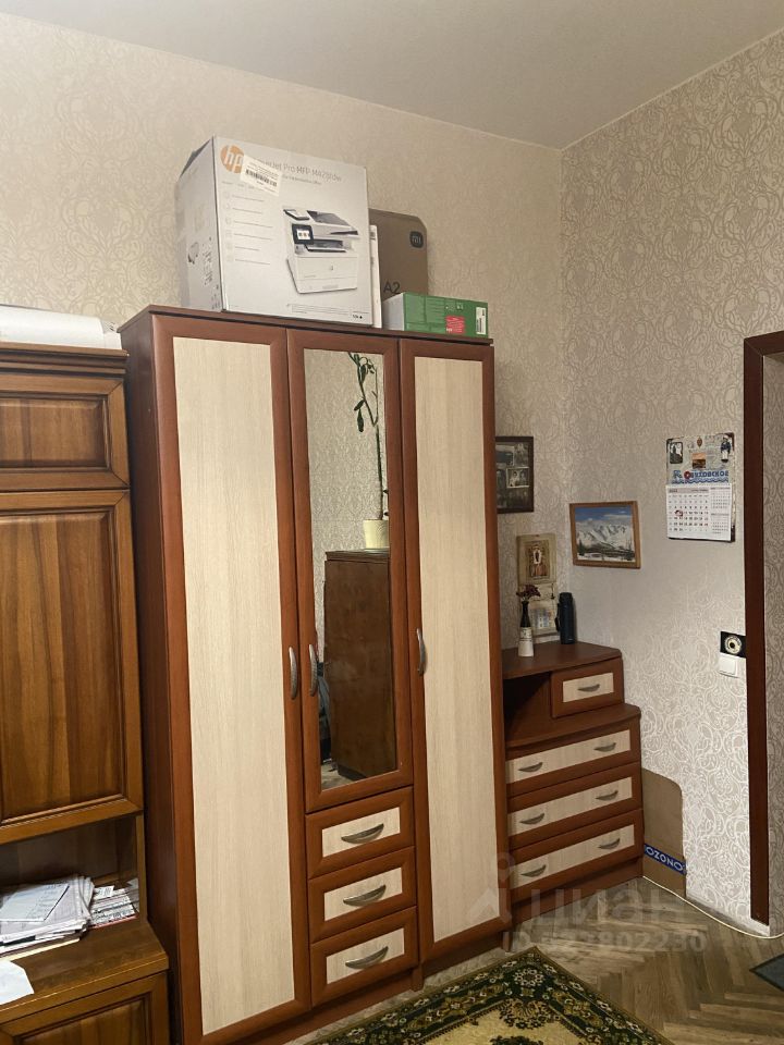 Продажа 4-комн квартиры на вторичном рынке Старорусская улица, 5/3