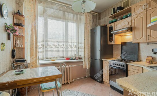 Продажа 4-комн квартиры на вторичном рынке улица Карла Маркса,  д. 25