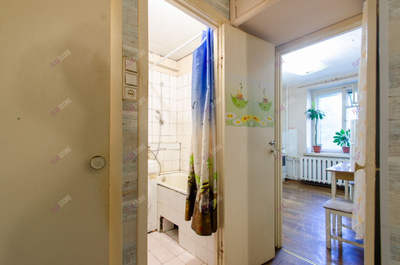 Продажа 3-комн квартиры на вторичном рынке улица Карпинского, 9К3