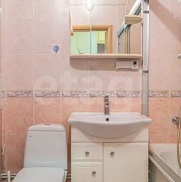 Продажа 3-комн квартиры на вторичном рынке ул Мебельная,  д. 21,  к. 1