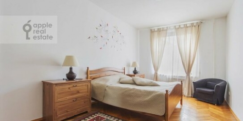 3-комн квартира Денежный переулок,  д. 8-10