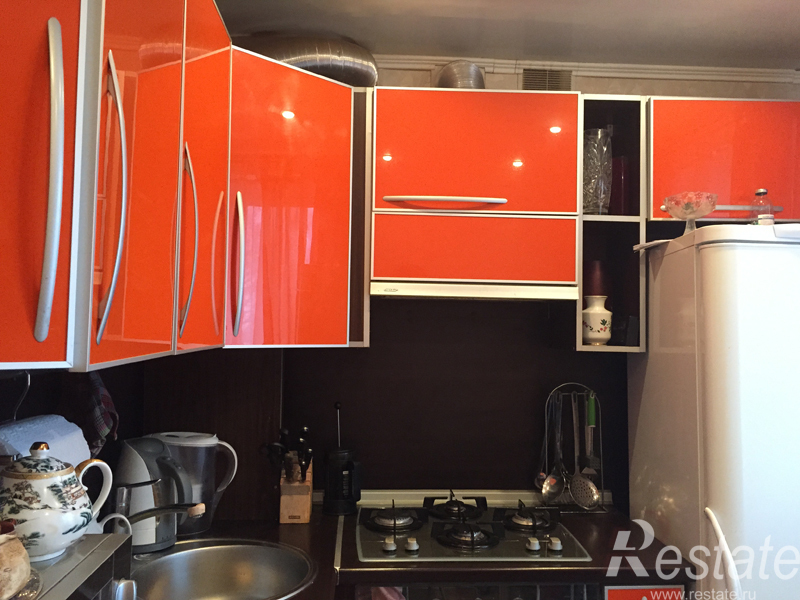 Продажа 2-комн квартиры на вторичном рынке Бугры п, Шоссейная ул ,  д. 10