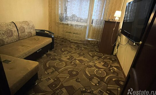 Продажа 3-комн квартиры на вторичном рынке Феодосийская улица,  д. 2