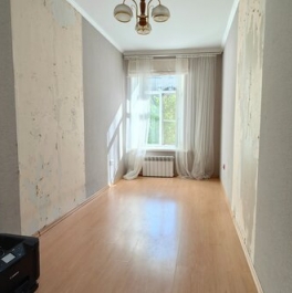 Продажа 2-комн квартиры на вторичном рынке Полозова улица