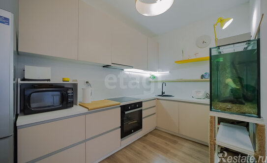 Продажа 2-комн квартиры на вторичном рынке Новогорелово, улица Современников,  д. 17 к1