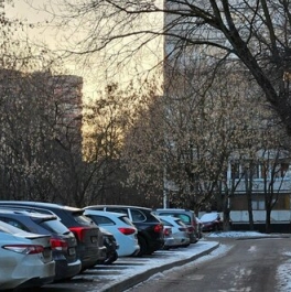 Продажа 3-комн квартиры на вторичном рынке Давыдковская улица,  д. 10 к6