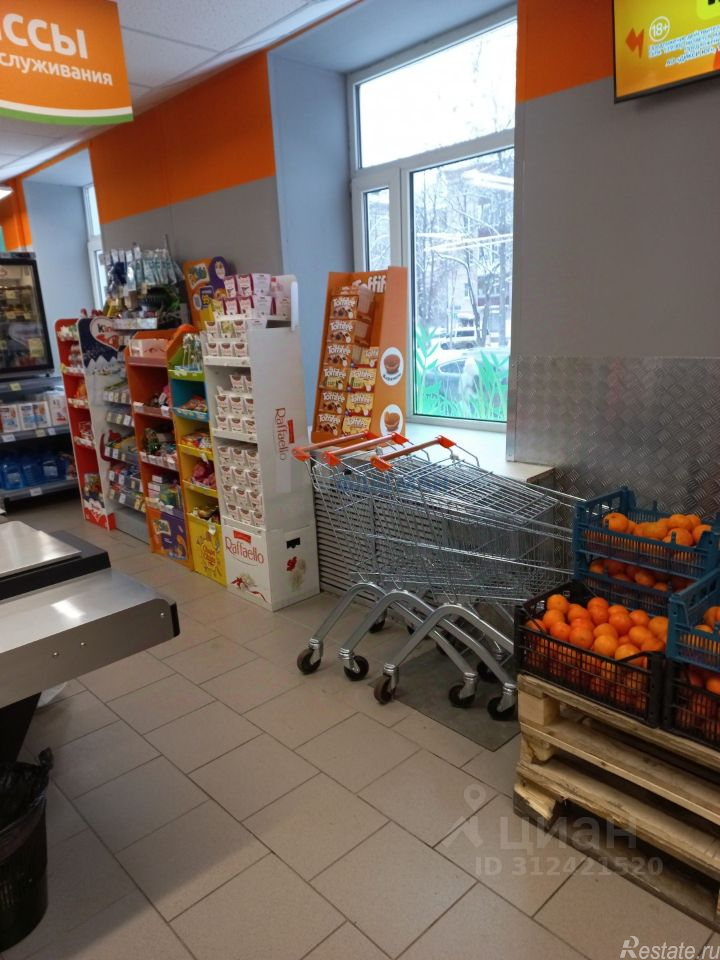 Продажа торгового помещения бульвар Матроса Железняка,  д. 13